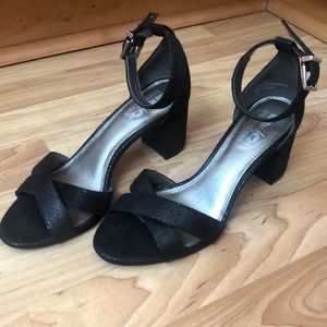 Black block heel dress sandal